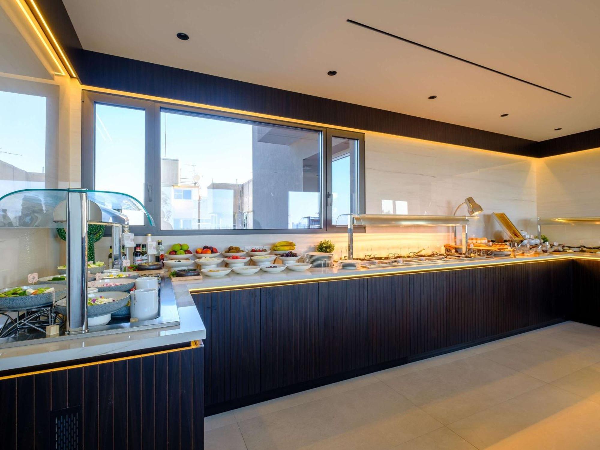 Mercure Larnaca City Exterior photo