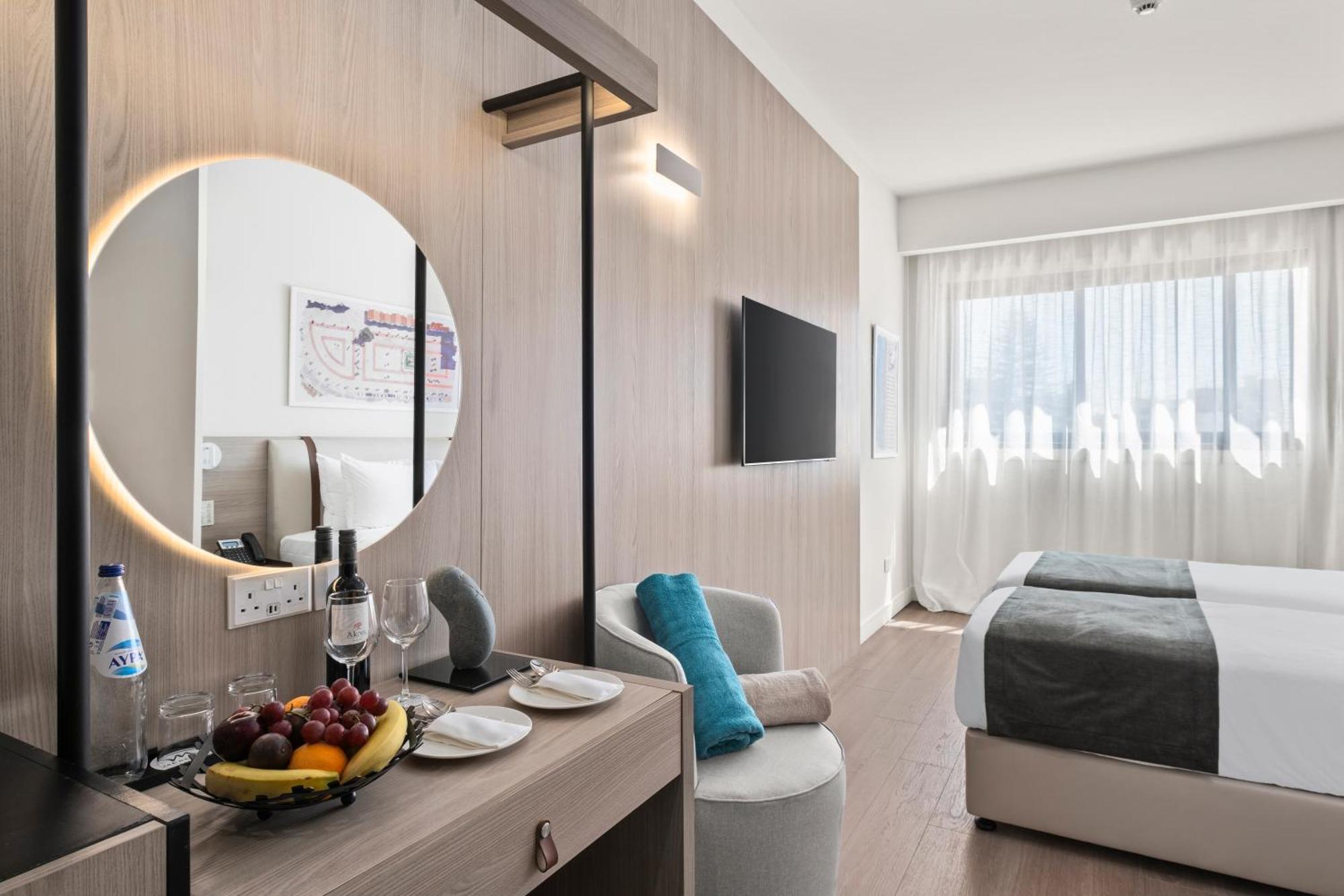 Mercure Larnaca City Exterior photo